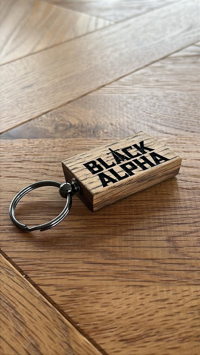 Handmade Oak Keyring - Image 1